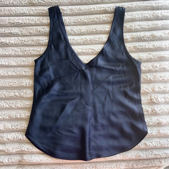 Victoria's Secret Tops - Vintage Victoria's Secret 100% Silk Black Camisole Top